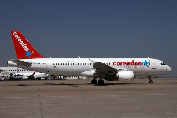 CORENDON AIRLINES AIRBUS A320 AYT RF IMG_9444.jpg