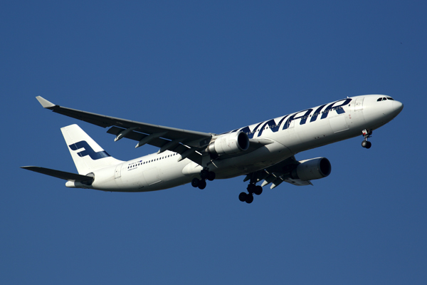 FINNAIR AIRBUS A330 300 BKK RF 5K5A1980.jpg