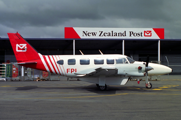 NEW ZEALAND POST PIPER PA31 AKL RF 865 24.jpg