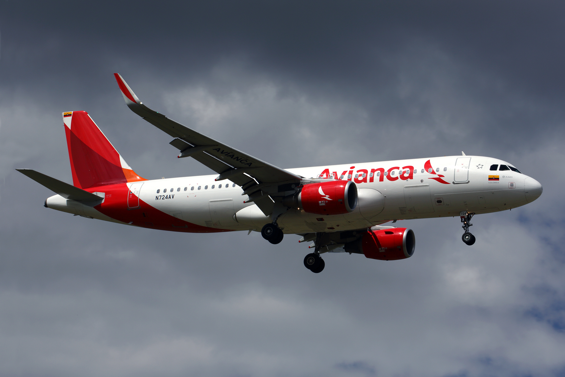 AVIANCA AIRBUS A320 BOG RF 5K5A3758.jpg