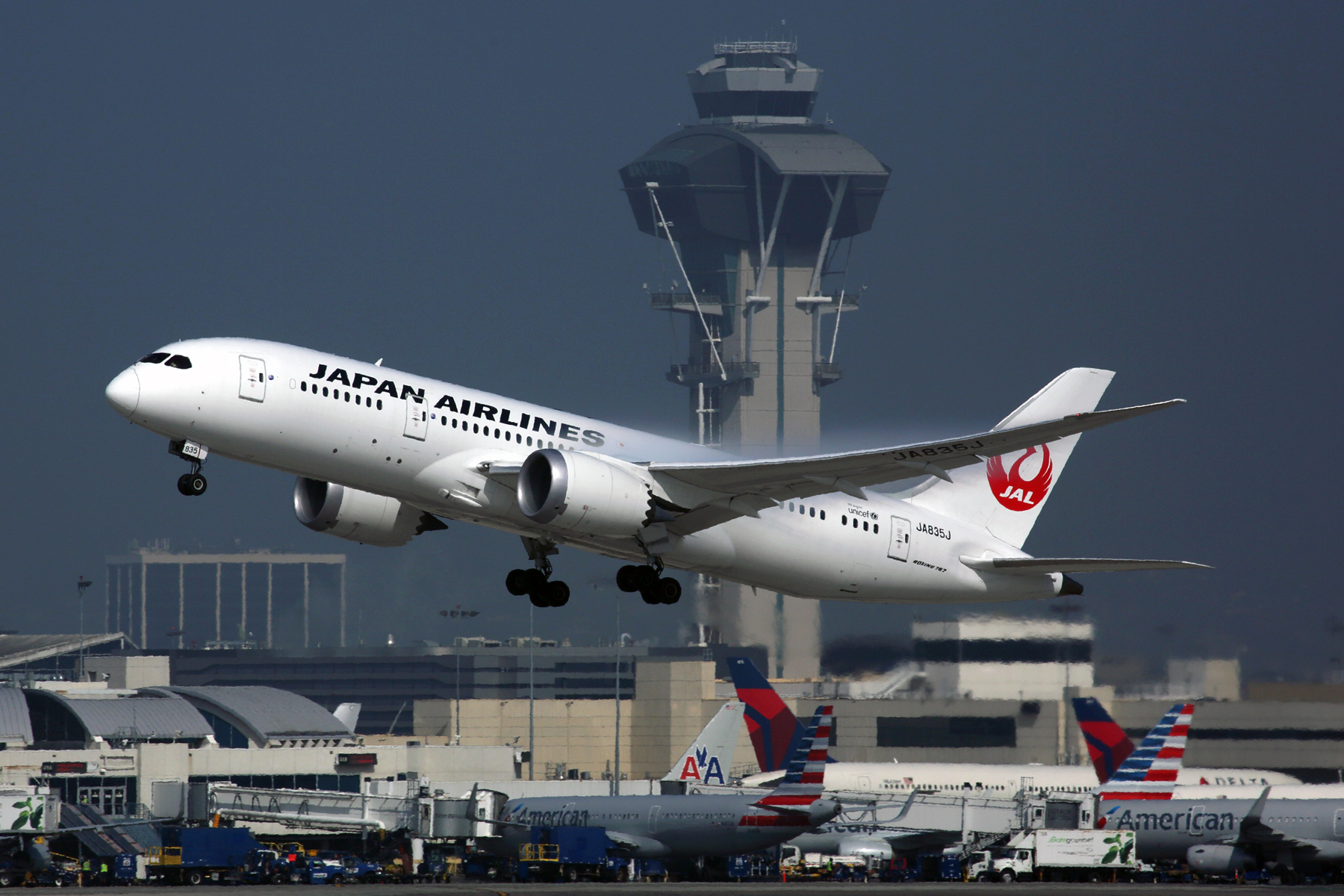 JAPAN AIRLINES BOEING 787 8 LAX RF 5K5A3478.jpg