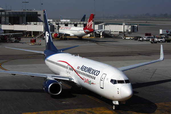 AERO MEXICO BOEING 737 800 LAX RF 5K5A3627.jpg