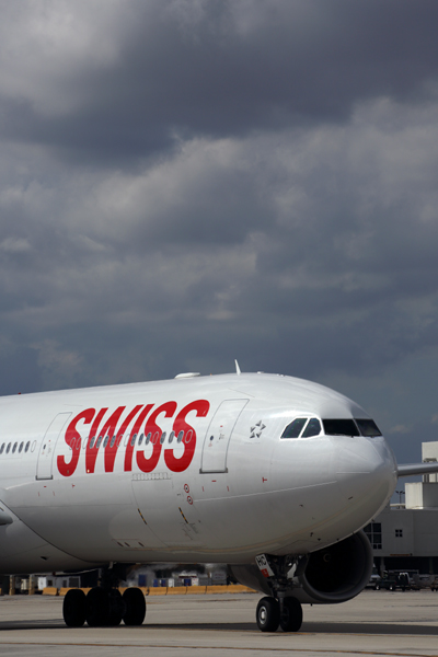 SWISS AIRBUS A330 300 MIA RF 5K5A4162.jpg