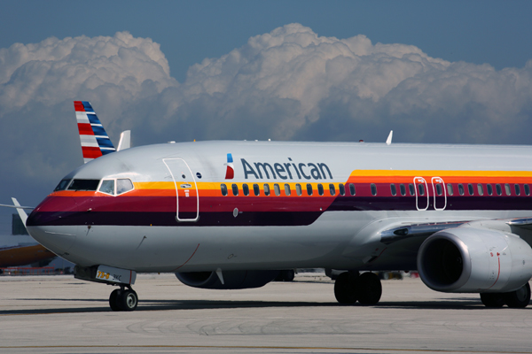 AMERICAN BOEING 737 800 MIA RF 5K5A4128.jpg