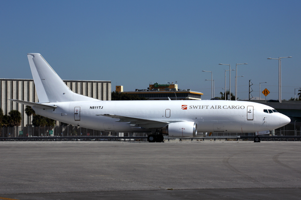 SWIFT AIR CARGO BOEING 737 300F MIA RF 5K5A4107.jpg