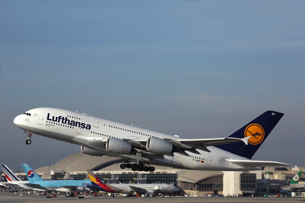 LUFTHANSA AIRBUS A380 LAX RF 5K5A3290.jpg