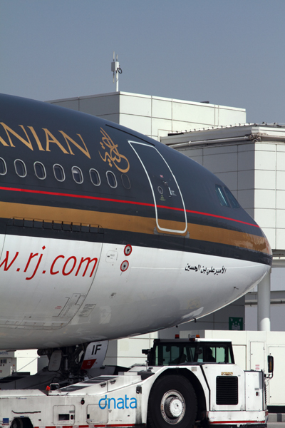 ROYAL JORDANIAN AIRBUS A330 200 DXB RF IMG_0250.jpg