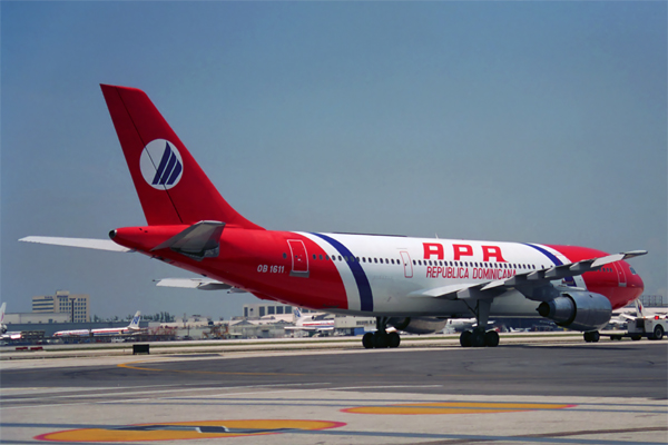 APA AIRBUS A300 MIA RF 899 19.jpg