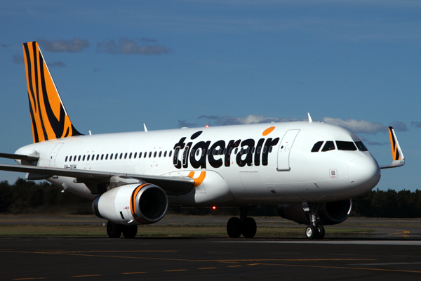 TIGERAIR AIRBUS A320 HBA RF IMG_0512.jpg