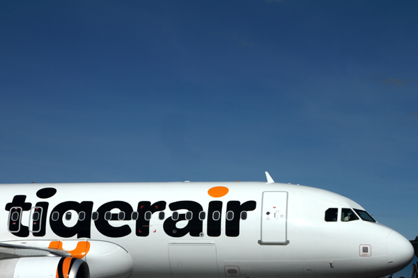 TIGERAIR AIRBUS A320 HBA RF IMG_0523.jpg