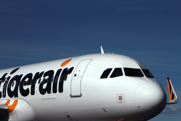 TIGERAIR AIRBUS A320 HBA RF IMG_0546.jpg