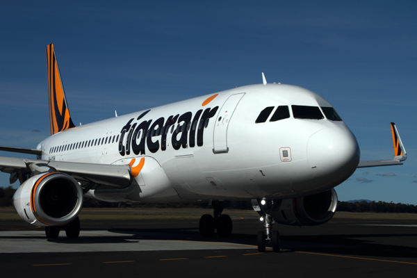 TIGERAIR AIRBUS A320 HBA RF IMG_0553.jpg