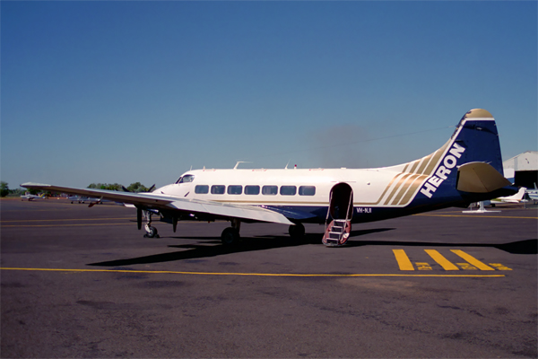 HERON AIRLINES DH HERON KNX RF 923 34.jpg