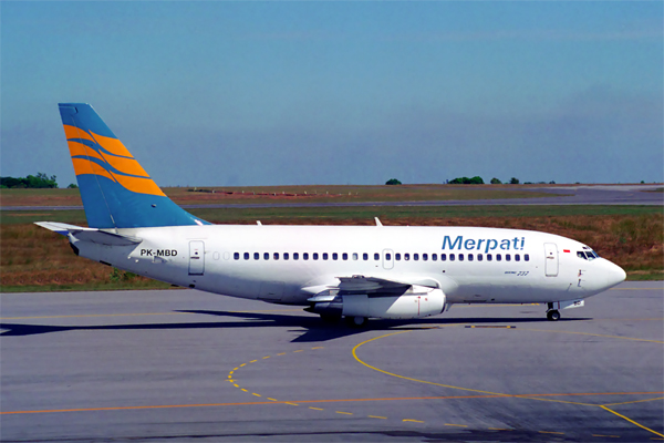 MERPATI BOEING 737 200 DRW RF 922 33.jpg