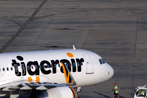 TIGERAIR AIRBUS A320 MEL RF 5K5A6150.jpg