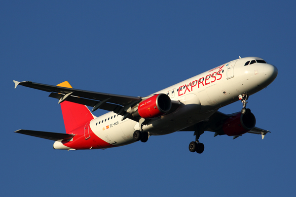 IBERIA EXPRESS AIRBUS A320 MAD RF 5K5A7458.jpg