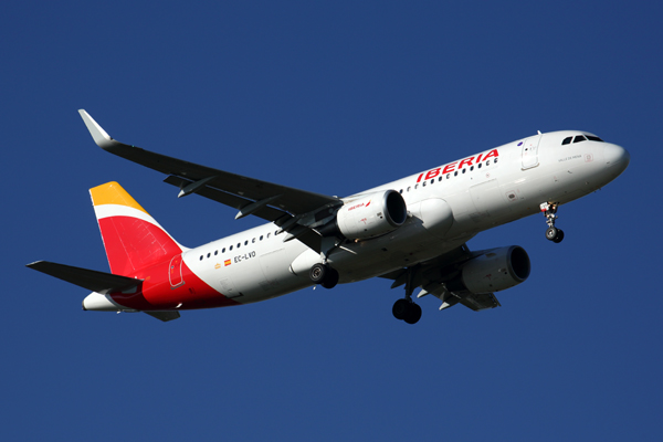 IBERIA AIRBUS A320 MAD RF 5K5A7514.jpg