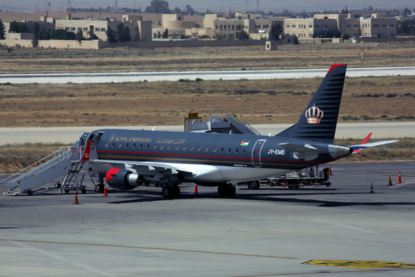 ROYAL JORDANIAN EMBRAER 175 AMM RF 5K5A6710.jpg