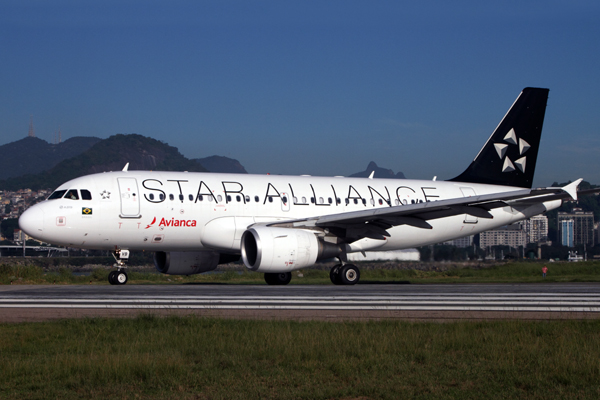 AVIANCA AIRBUS A319 SDU RF IMG_0711.jpg