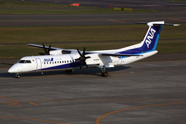 ANA DASH 8 400 CTS RF 5K5A6393.jpg