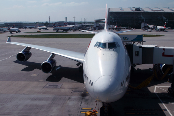 BRITISH AIRWAYS BOEING 747 400 LHR RF IMG_0644.jpg