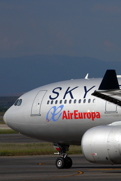 AIR EUROPA AIRBUS A330 200 MAD RF 5K5A7352.jpg