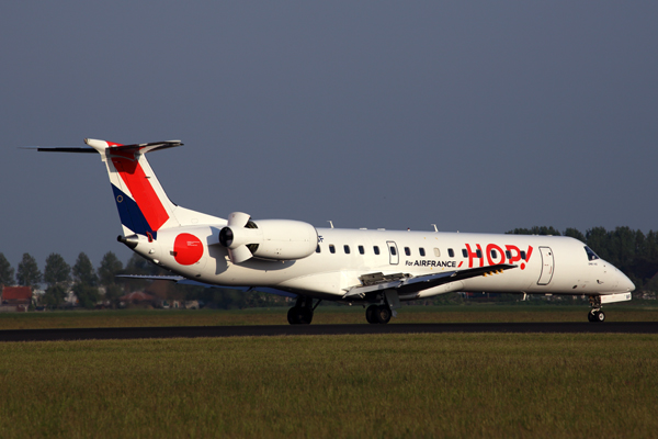 HOP EMBRAER 145 AMS RF 5K5A7980.jpg