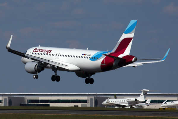 EUROWINGS AIRBUS A320 LIS RF 5K5A8415.jpg