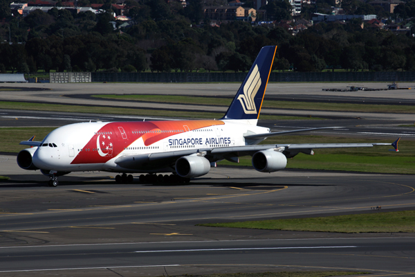 SINGAPORE AIRLINES AIRBUS A380 SYD RF 5K5A9940.jpg