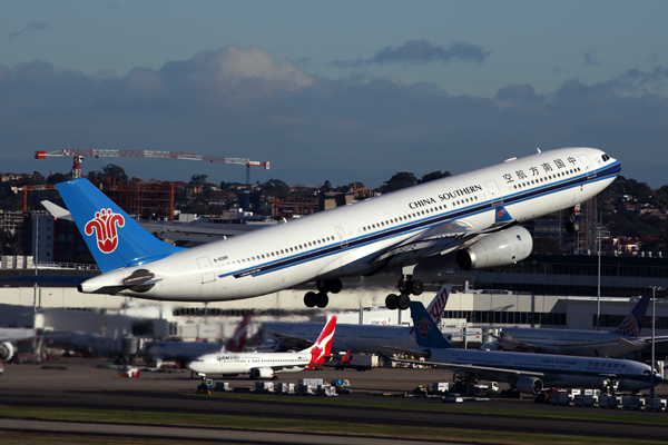 CHINA SOUTHERN AIRBUS A330 300 SYD RF 5K5A9858.jpg