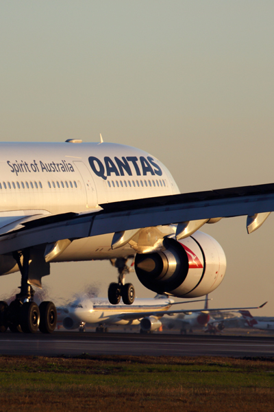 QANTAS AIRBUS A330 300 BNE RF 5K5A0006.jpg