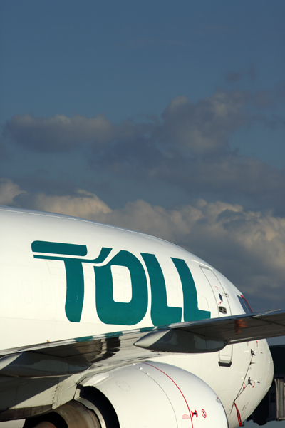 TOLL BOEING 737 400F BNE RF 5K5A9946.jpg