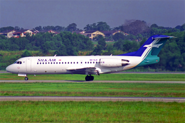 SILK AIR FOKKER 70 SIN RF 1030 19.jpg