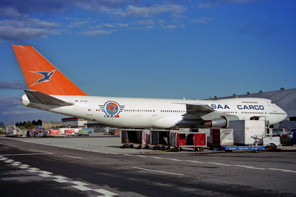 SAA CARGO BOEING 747 200F JFK RF 1079 30.jpg
