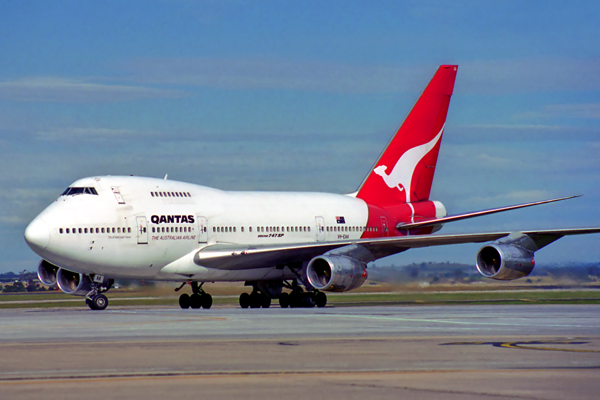 QANTAS BOEING 747SP MEL RF 1089 4.jpg