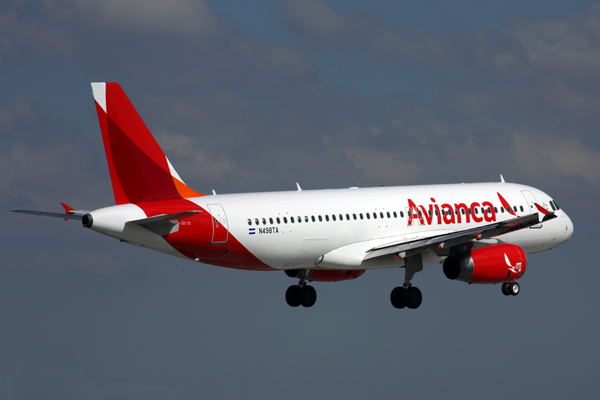 AVIANCA AIRBUS A320 MIA RF 5K5A8766.jpg