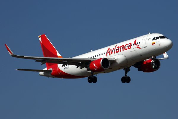 AVIANCA AIRBUS A320 MIA RF 5K5A8776.jpg