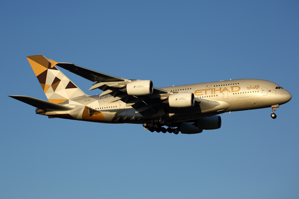 ETIHAD AIRBUS A380 MEL RF 5K5A1985.jpg