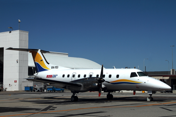 ROSSAIR EMBRAER 120 ADL RF IMG_2061.jpg