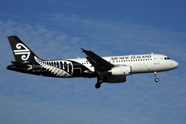 AIR NEW ZEALAND AIRBUS A320 MEL RF 5K5A1715.jpg