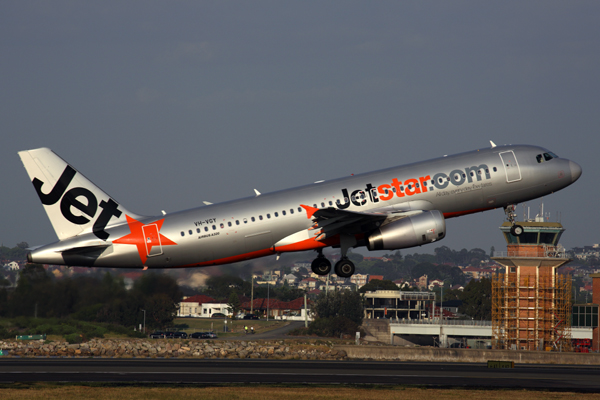 JETSTAR AIRBUS A320 SYD RF 5K5A2140.jpg