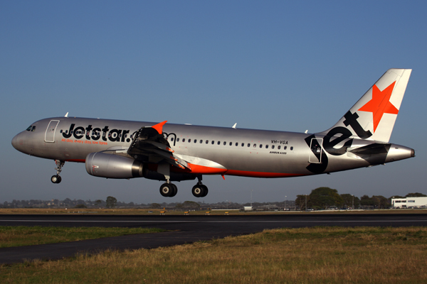 JETSTAR AIRBUS A320 BNE RF 5K5A2659.jpg