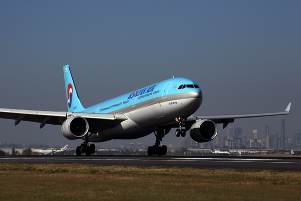 KOREAN AIR AIRBUS A330 300 BNE RF 5K5A2773.jpg