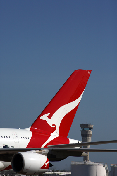 QANTAS AIRBUS A380 BNE RF 5K5A2750.jpg