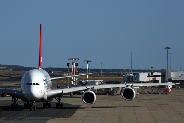 QANTAS AIRBUS A380 SYD RF 5K5A2937.jpg