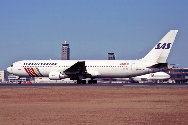 SAS BOEING 767 300 NRT RF 1124 33.jpg