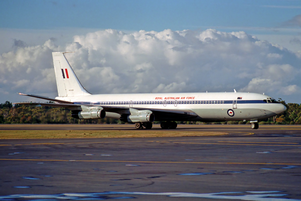 RAAF BOEING 707 HBA RF 1134 27.jpg