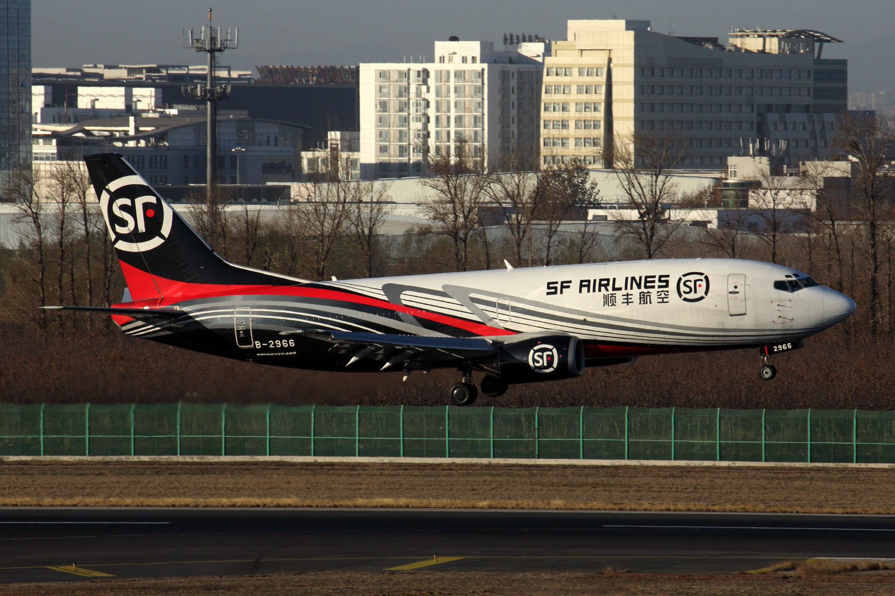 SF AIRLINES BOEING 737 300F BJS RF 5K5A3282.jpg