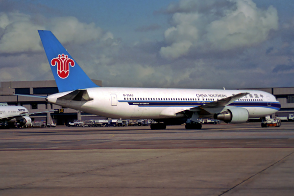 CHINA SOUTHERN BOEING 767 300ER SIN RF 1139 32.jpg