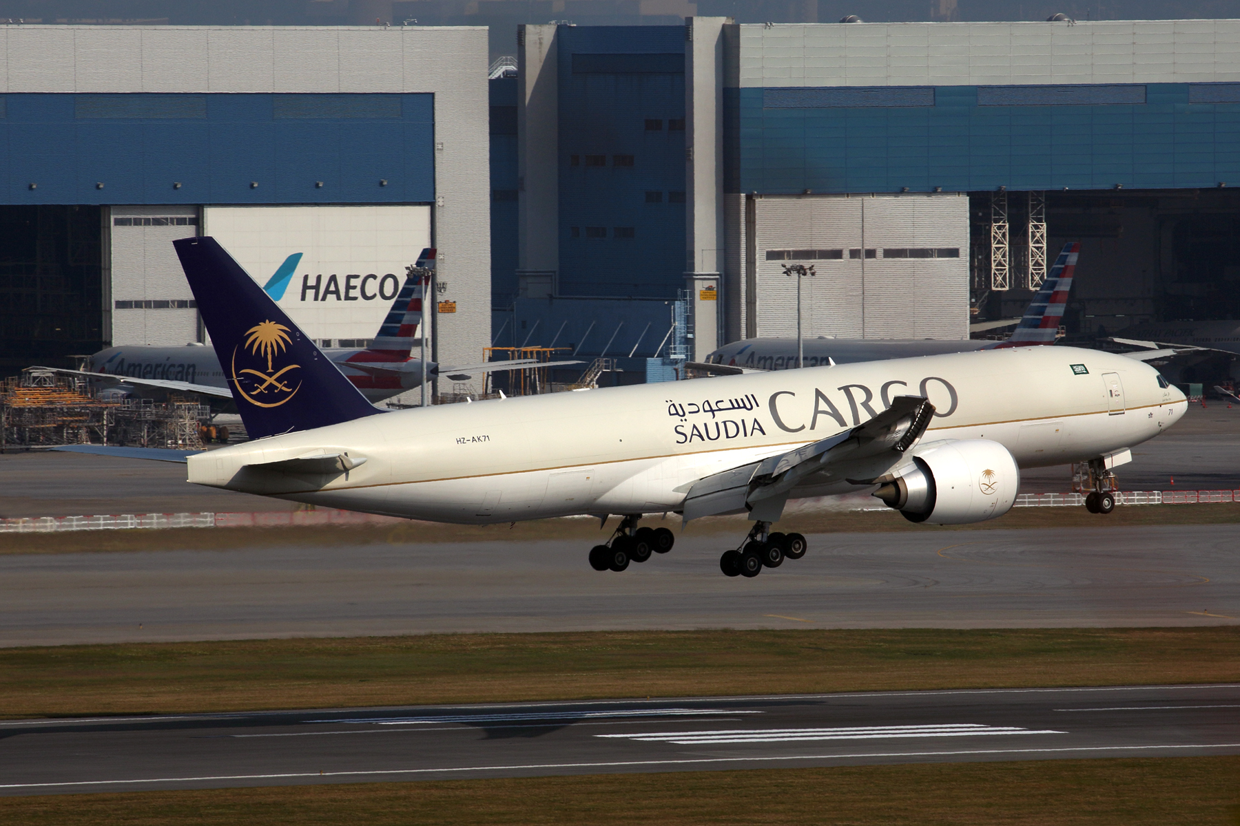 SAUDIA CARGO BOEING 777F HKG RF 5K5A4224.jpg